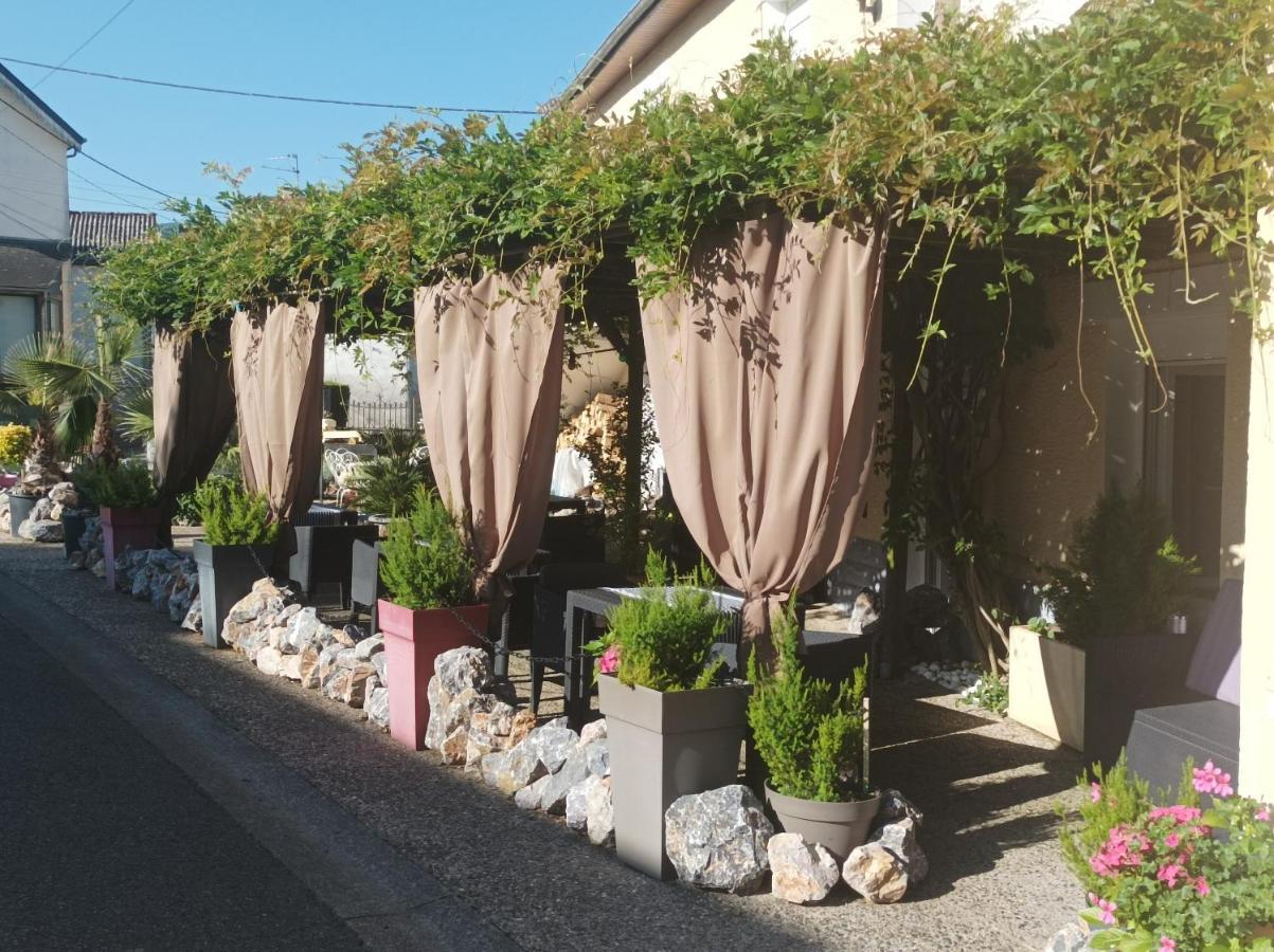 L' Auberge Campagnarde, Lourdes Poueyferré Zewnętrze zdjęcie