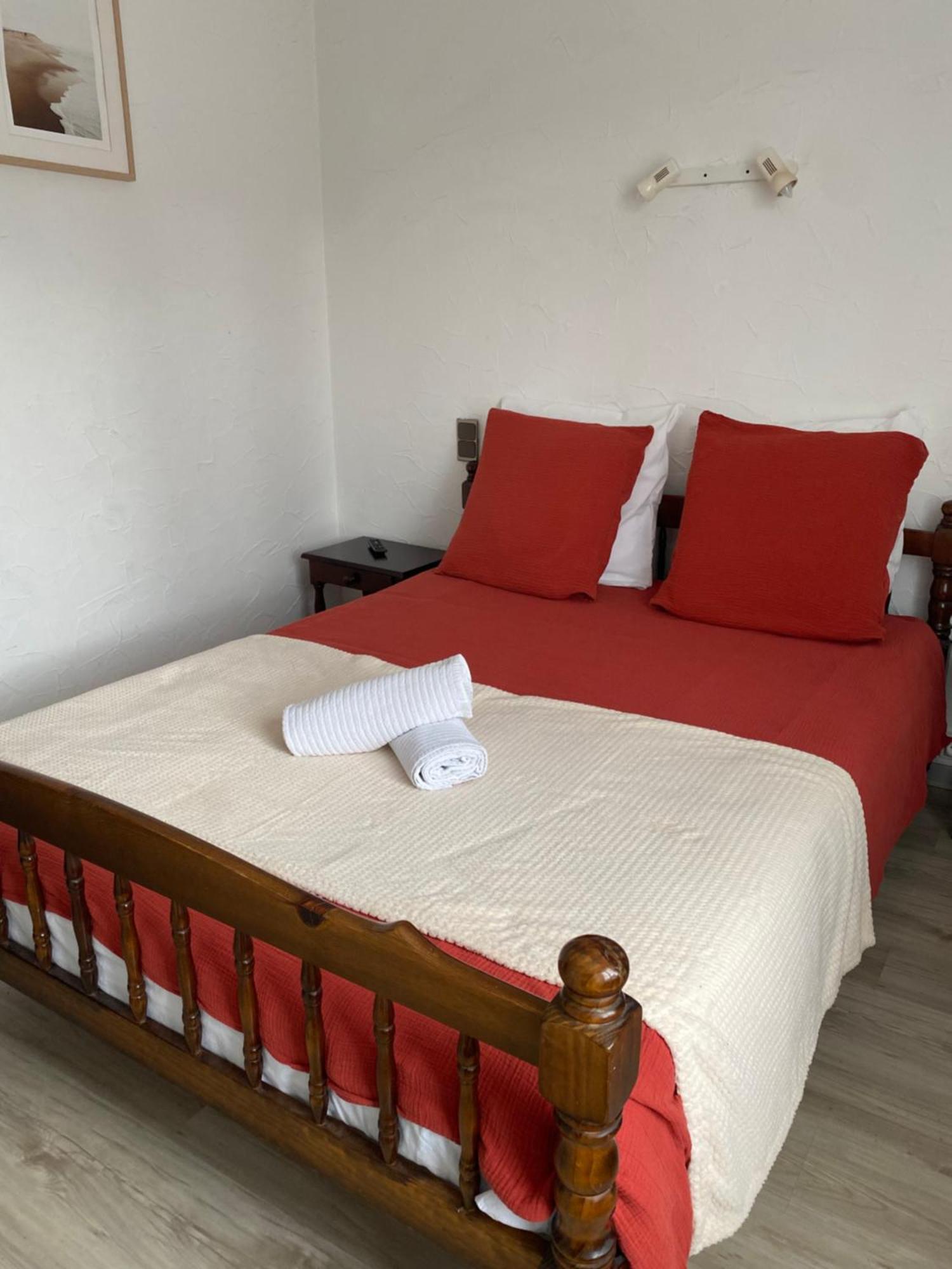 L' Auberge Campagnarde, Lourdes Poueyferré Zewnętrze zdjęcie