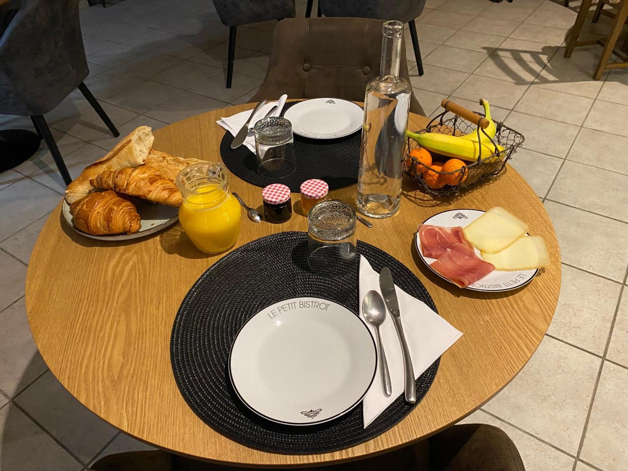 L' Auberge Campagnarde, Lourdes Poueyferré Zewnętrze zdjęcie