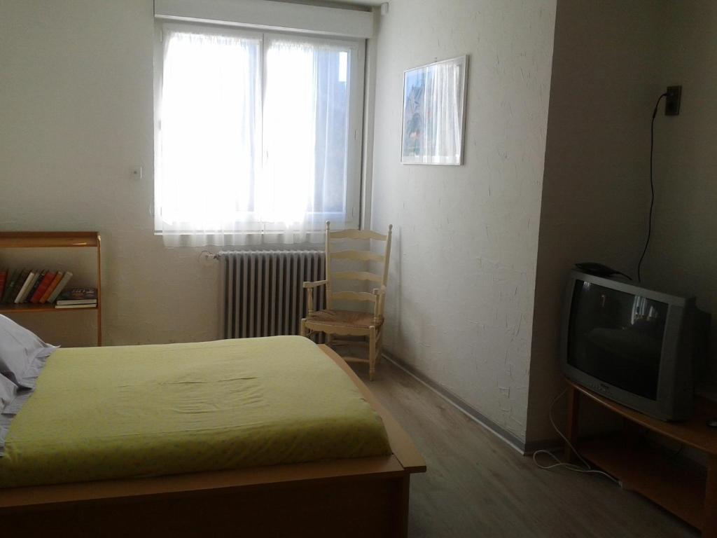 L' Auberge Campagnarde, Lourdes Poueyferré Zewnętrze zdjęcie